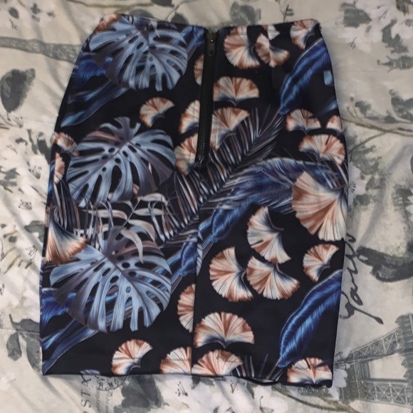 Tropical Lace Up Mini Skirt - Picture 5 of 5